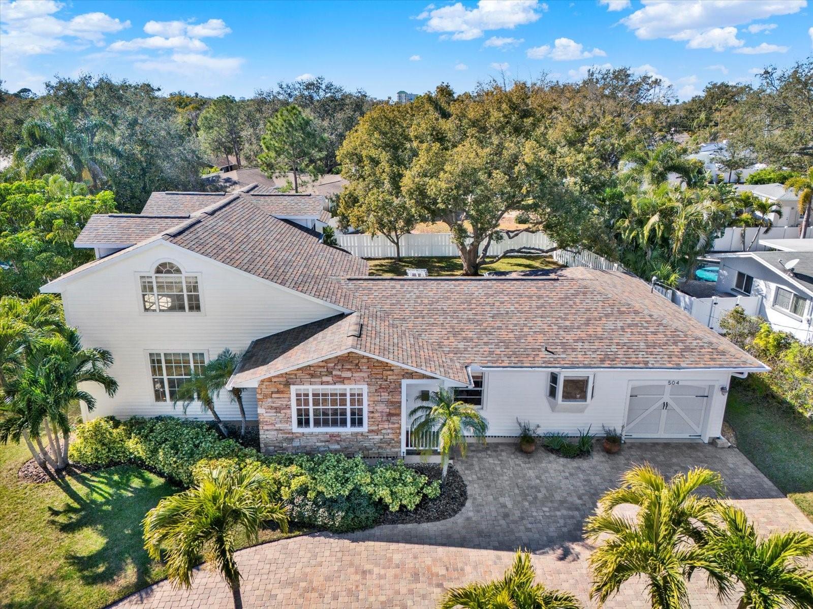 504 FAIRVIEW RD, BELLEAIR, FL