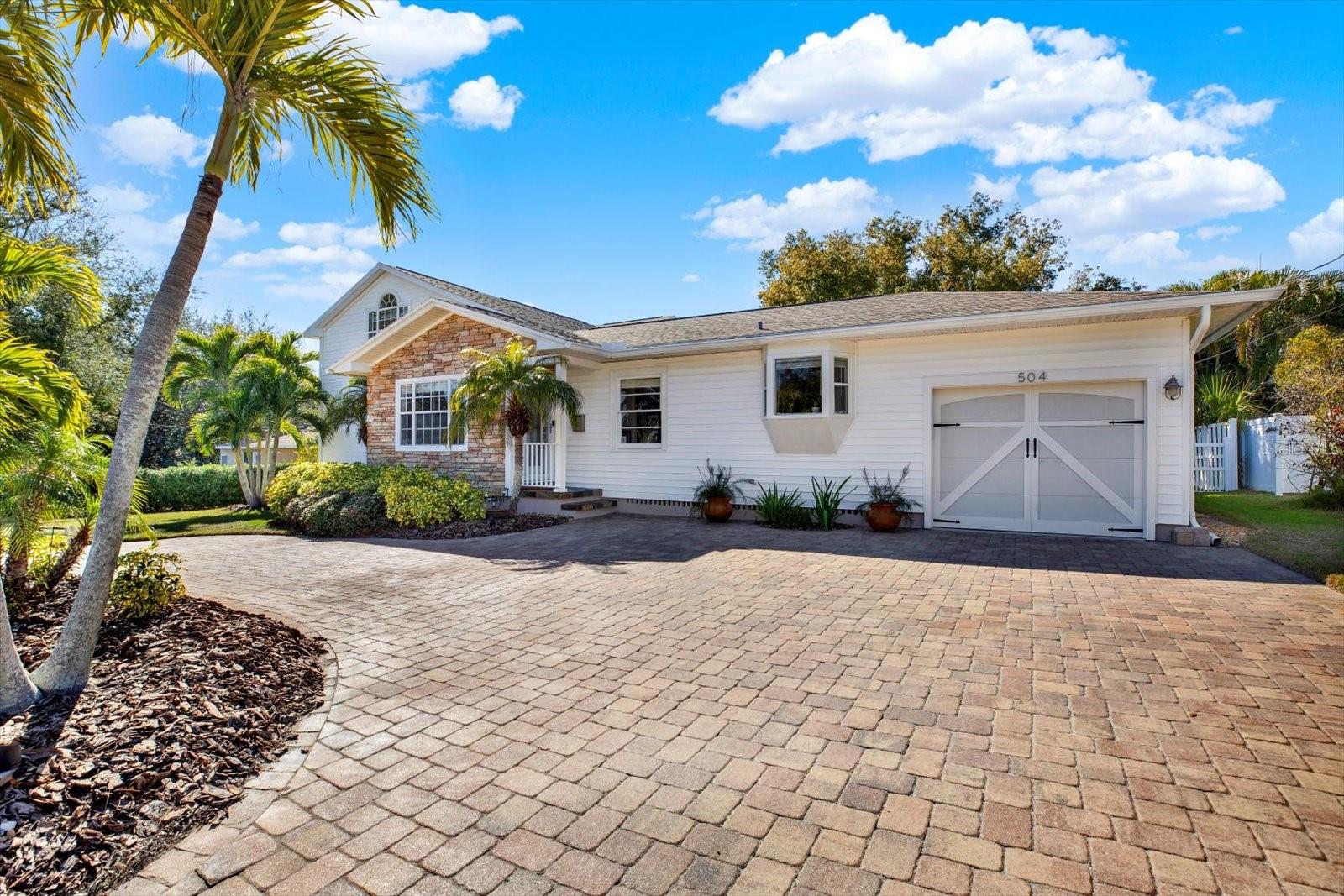 504 FAIRVIEW RD, BELLEAIR, FL — photo 2