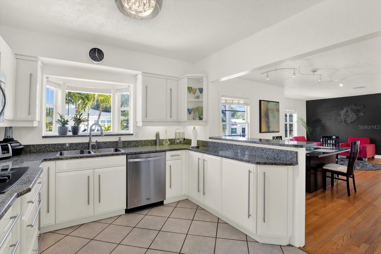 504 FAIRVIEW RD, BELLEAIR, FL — photo 10