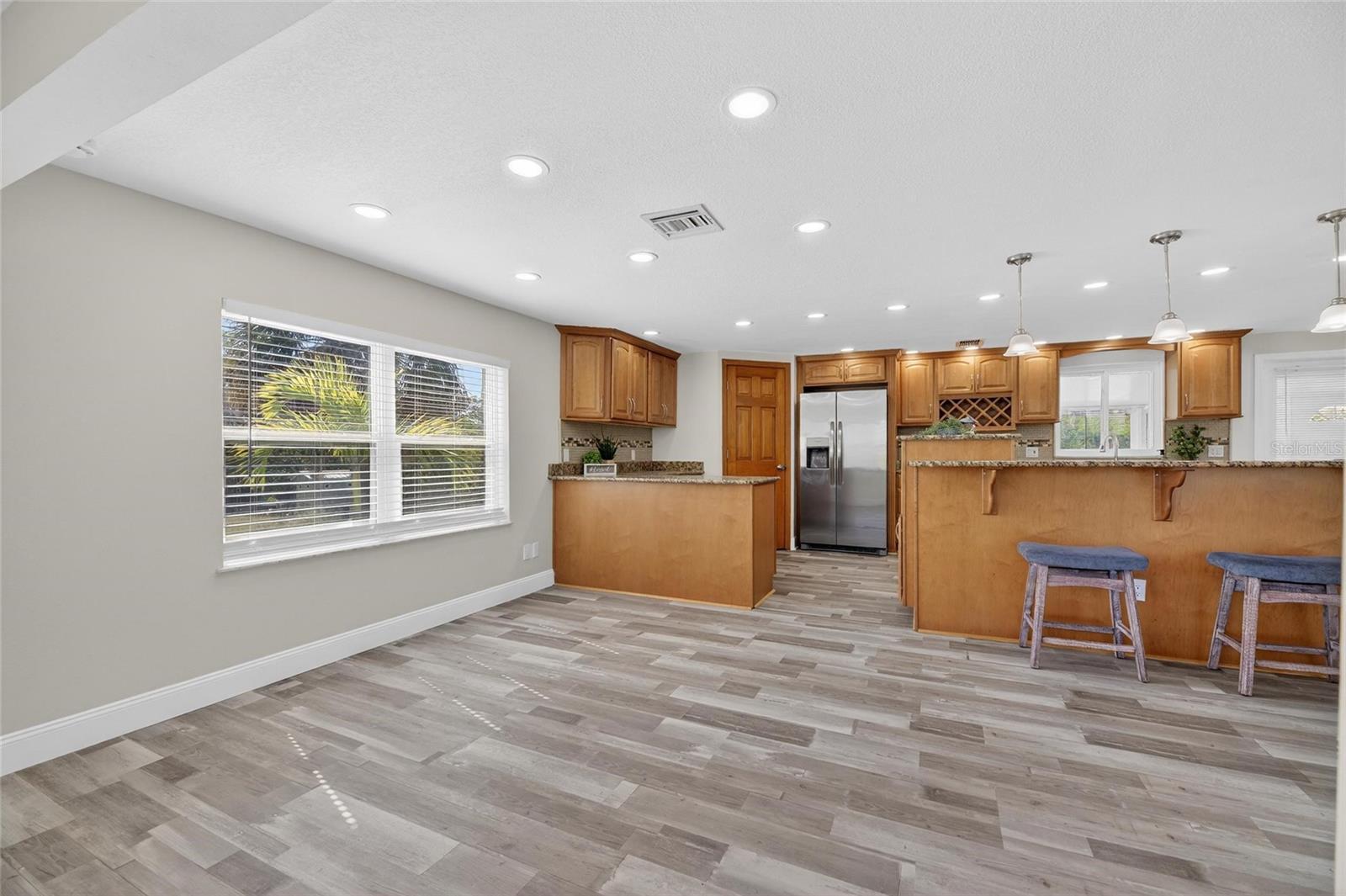 827 SEABREEZE DR, RUSKIN, FL — photo 13