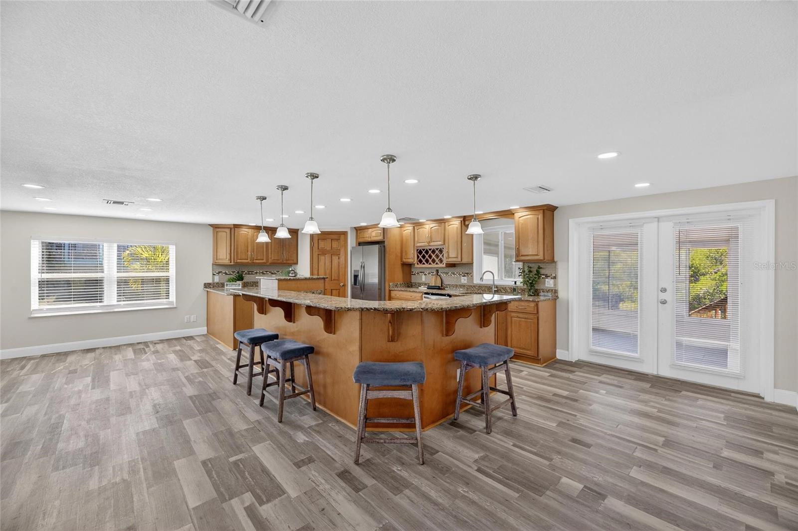 827 SEABREEZE DR, RUSKIN, FL — photo 14