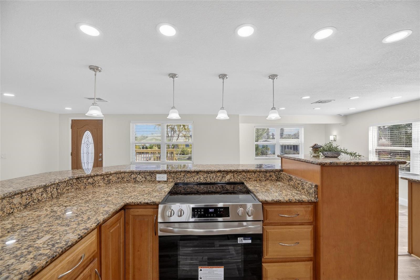 827 SEABREEZE DR, RUSKIN, FL — photo 21