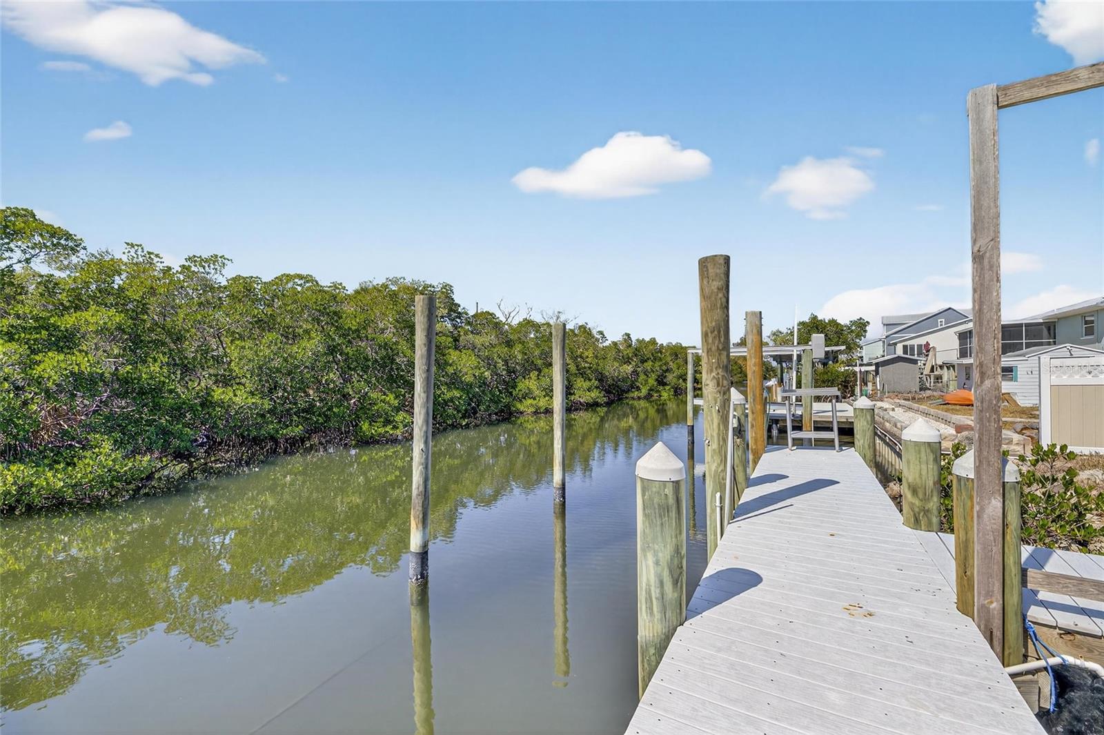 827 SEABREEZE DR, RUSKIN, FL — photo 45