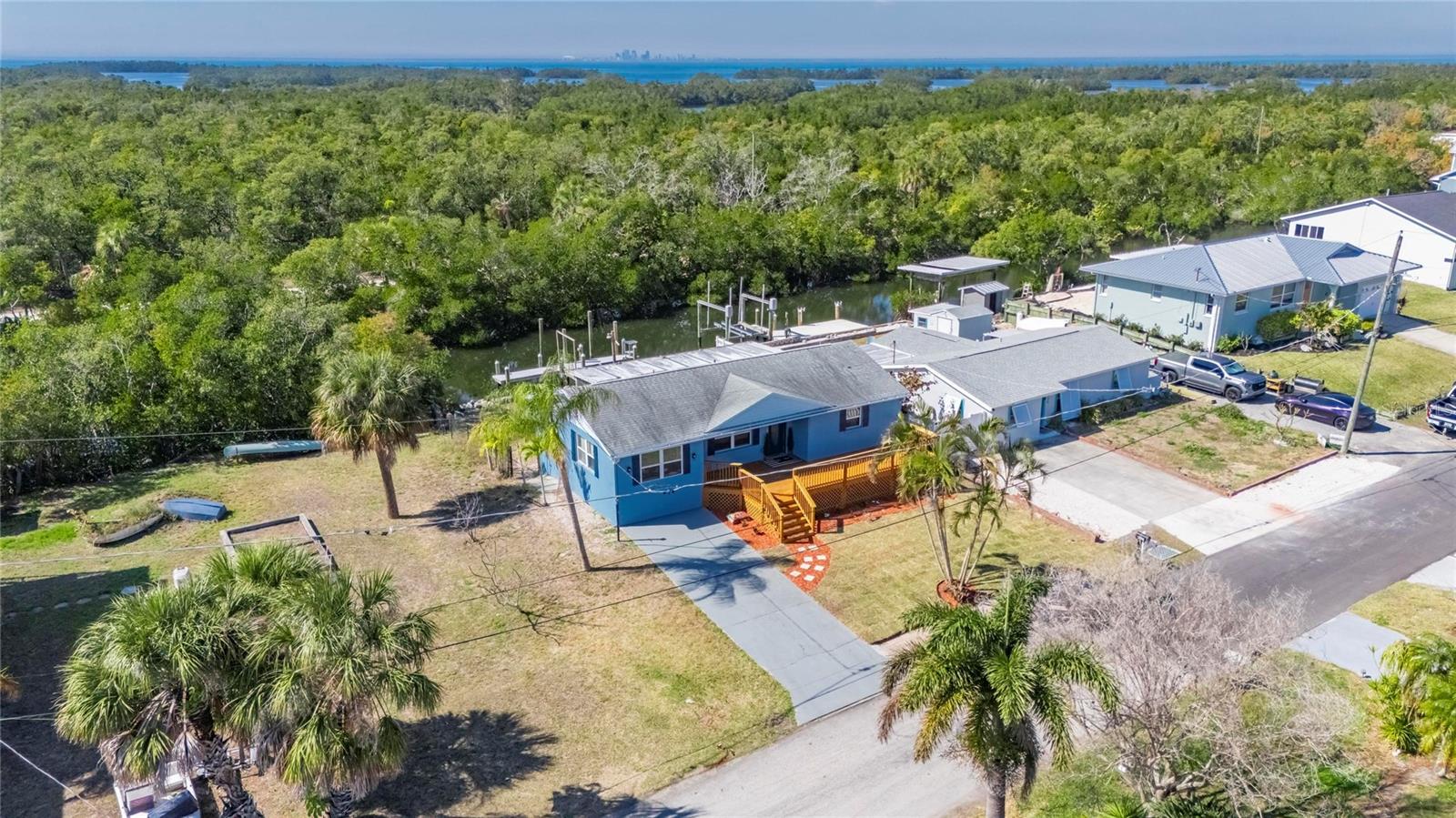 827 SEABREEZE DR, RUSKIN, FL — photo 49