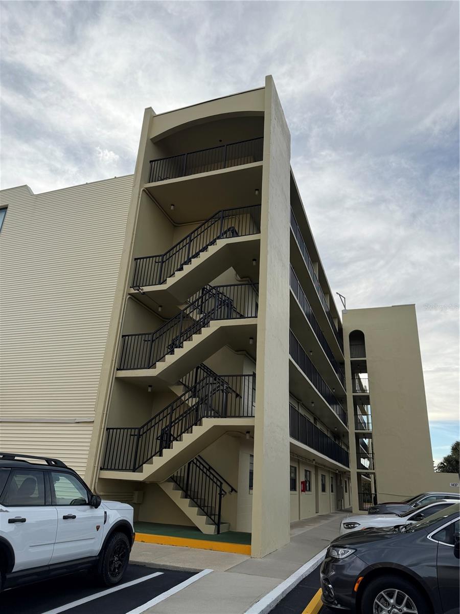 1437 N ATLANTIC AVE #410, DAYTONA BEACH, FL — photo 2