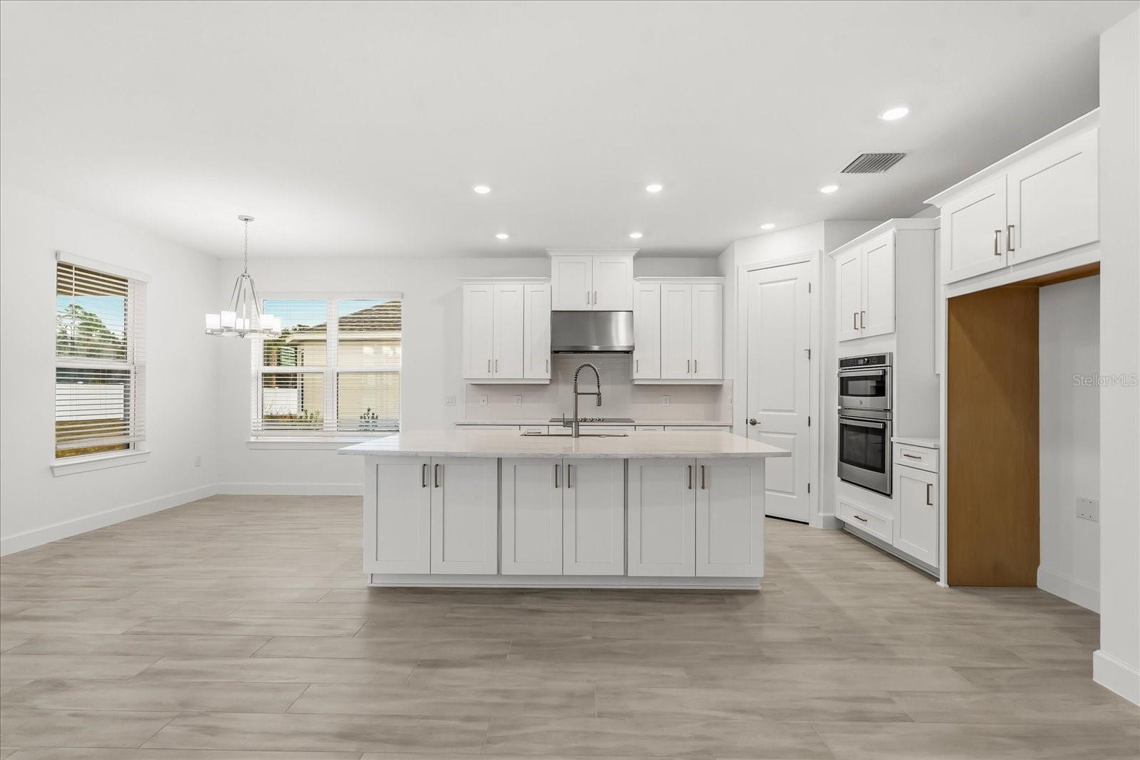 4240 BARBUDA LN, KISSIMMEE, FL — photo 3