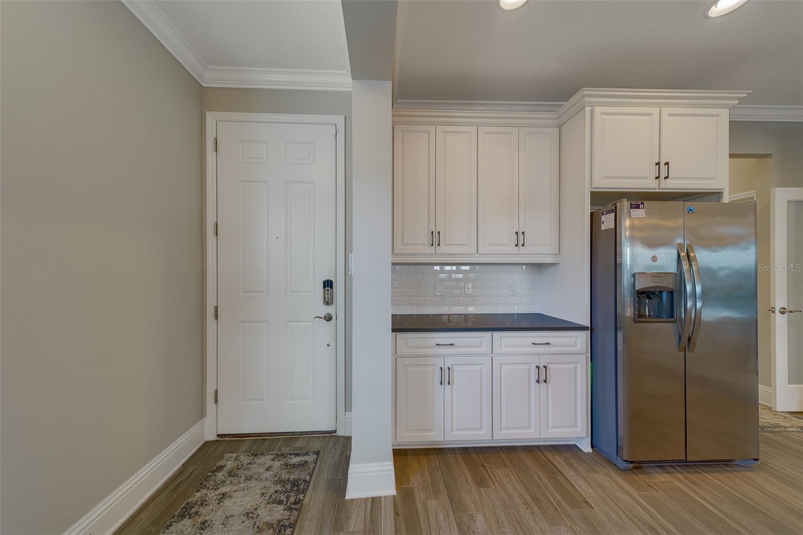 2416 FOGGY CREEK CIR, CLEARWATER, FL — photo 6