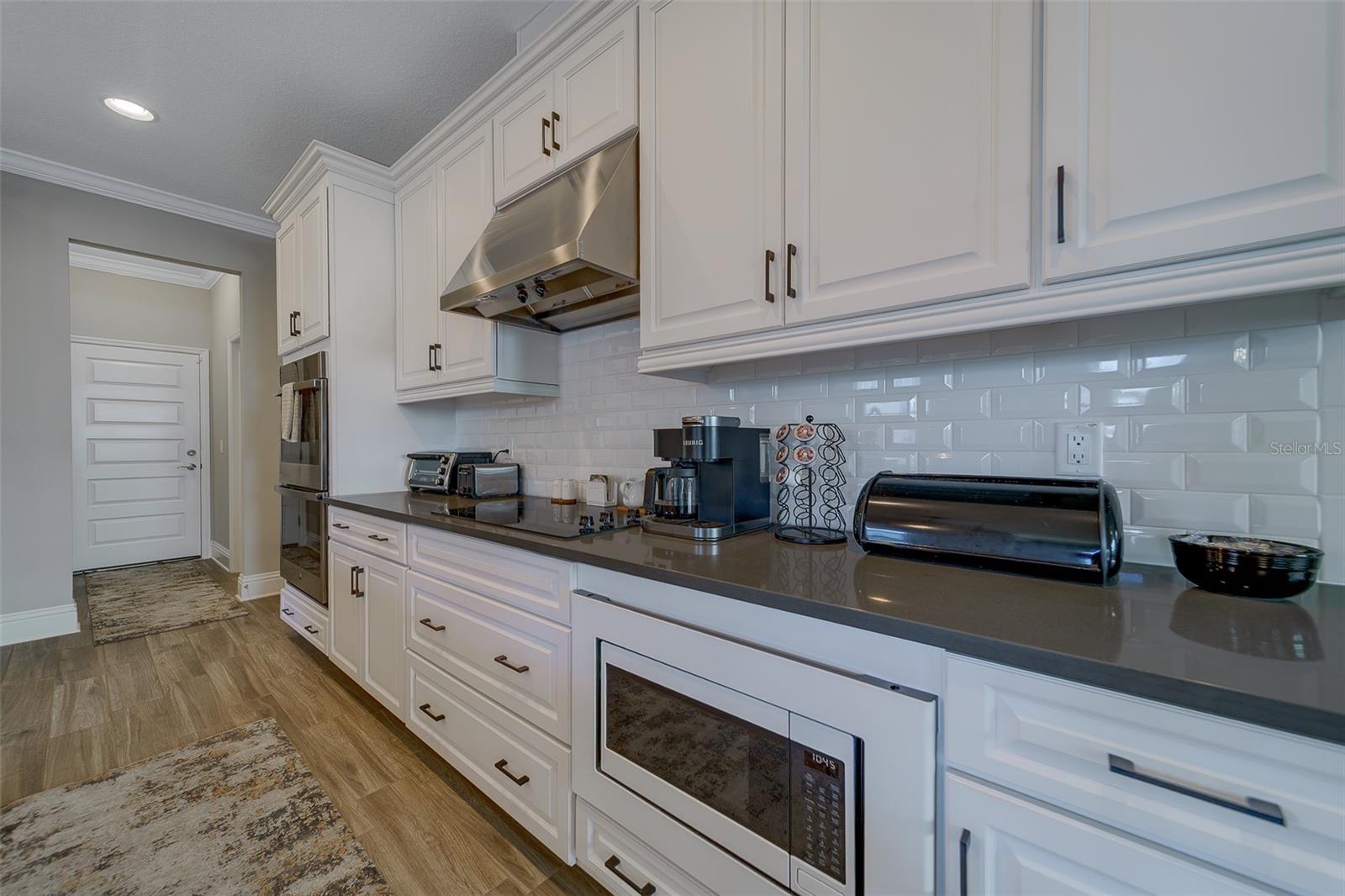 2416 FOGGY CREEK CIR, CLEARWATER, FL — photo 9