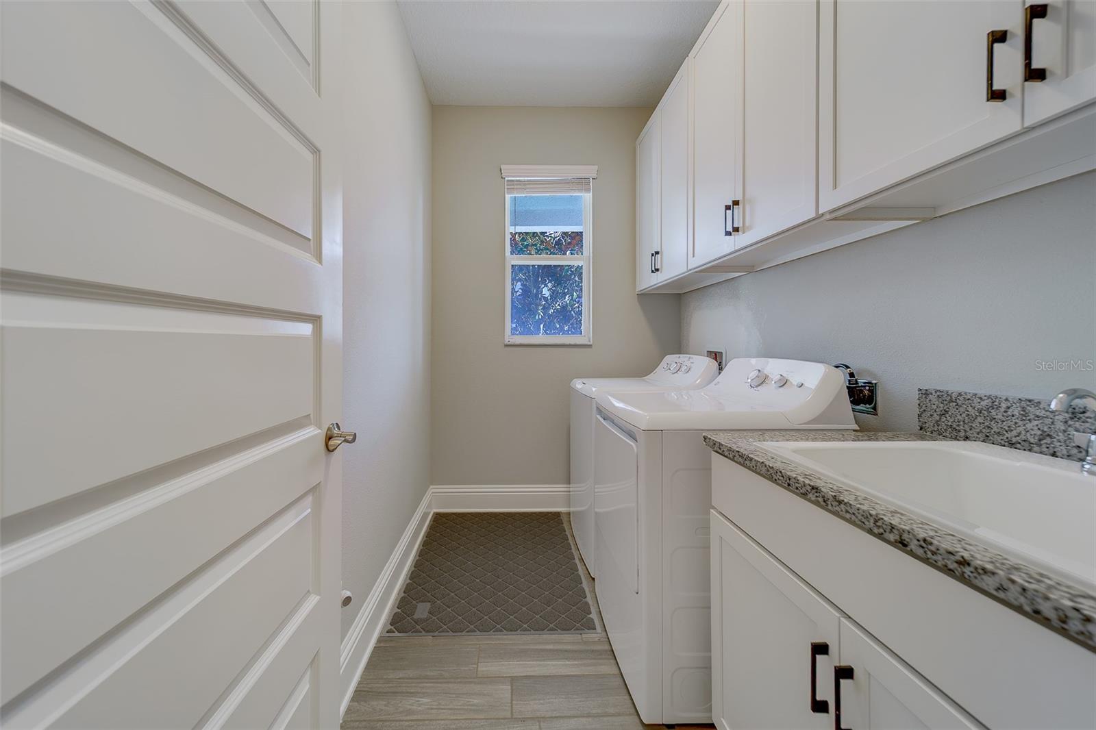 2416 FOGGY CREEK CIR, CLEARWATER, FL — photo 17
