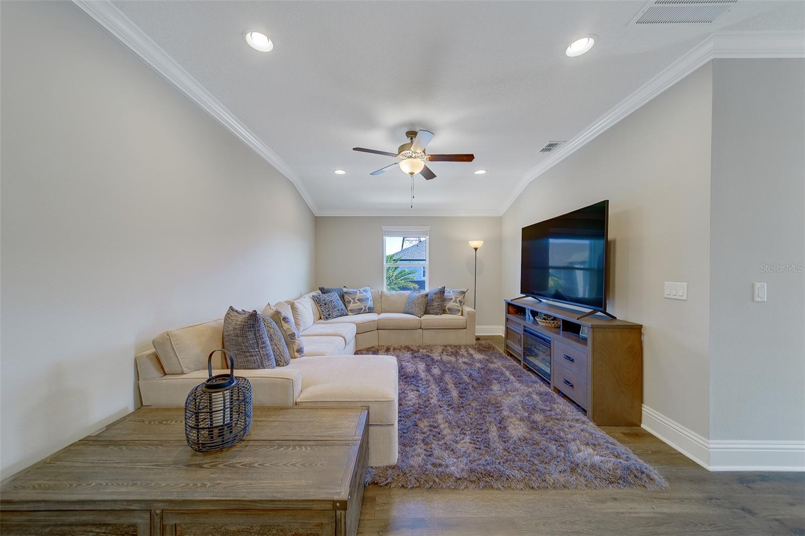 2416 FOGGY CREEK CIR, CLEARWATER, FL — photo 30