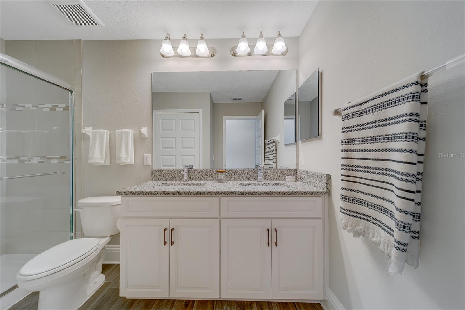 2416 FOGGY CREEK CIR, CLEARWATER, FL — photo 39