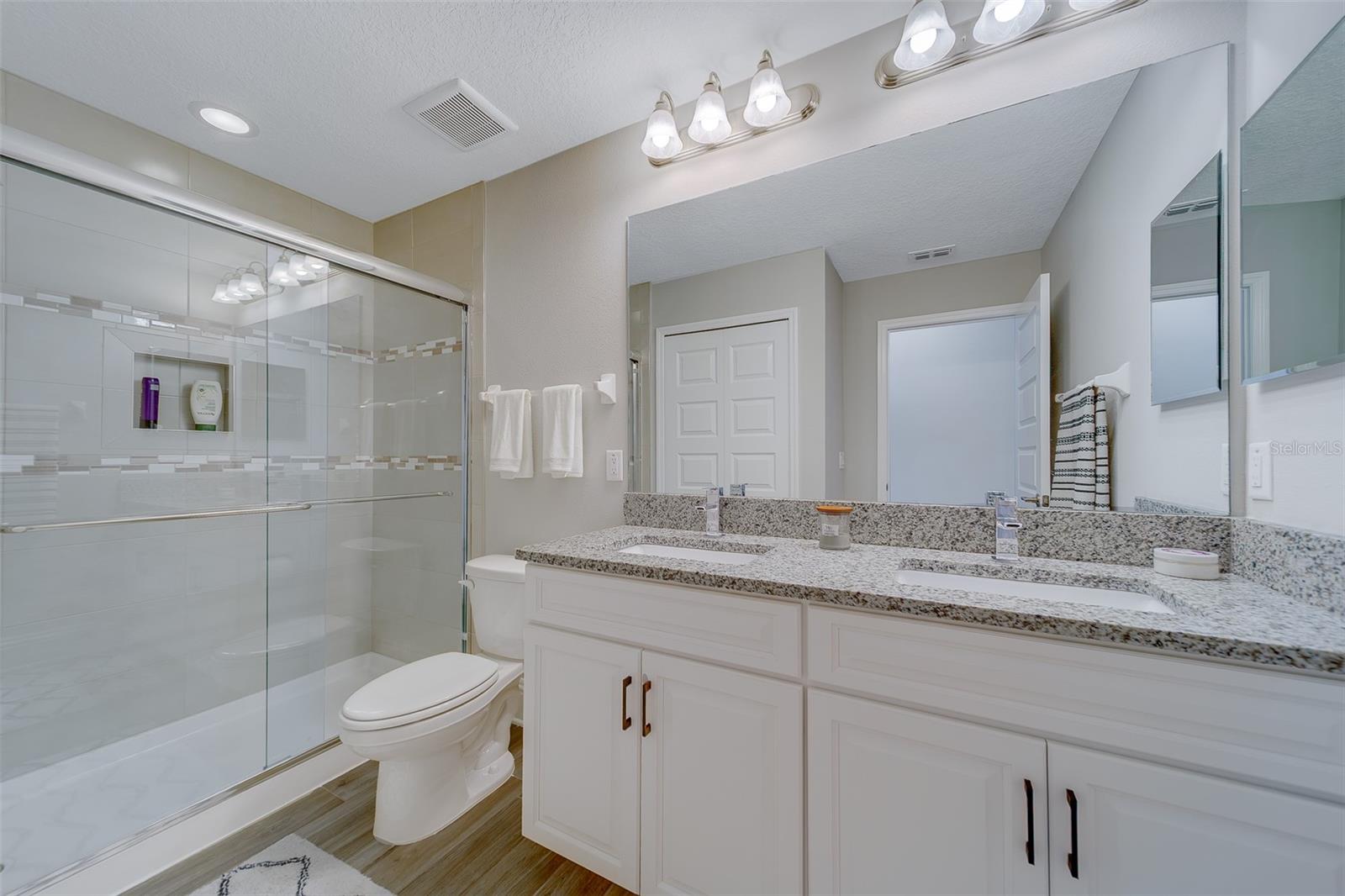 2416 FOGGY CREEK CIR, CLEARWATER, FL — photo 40