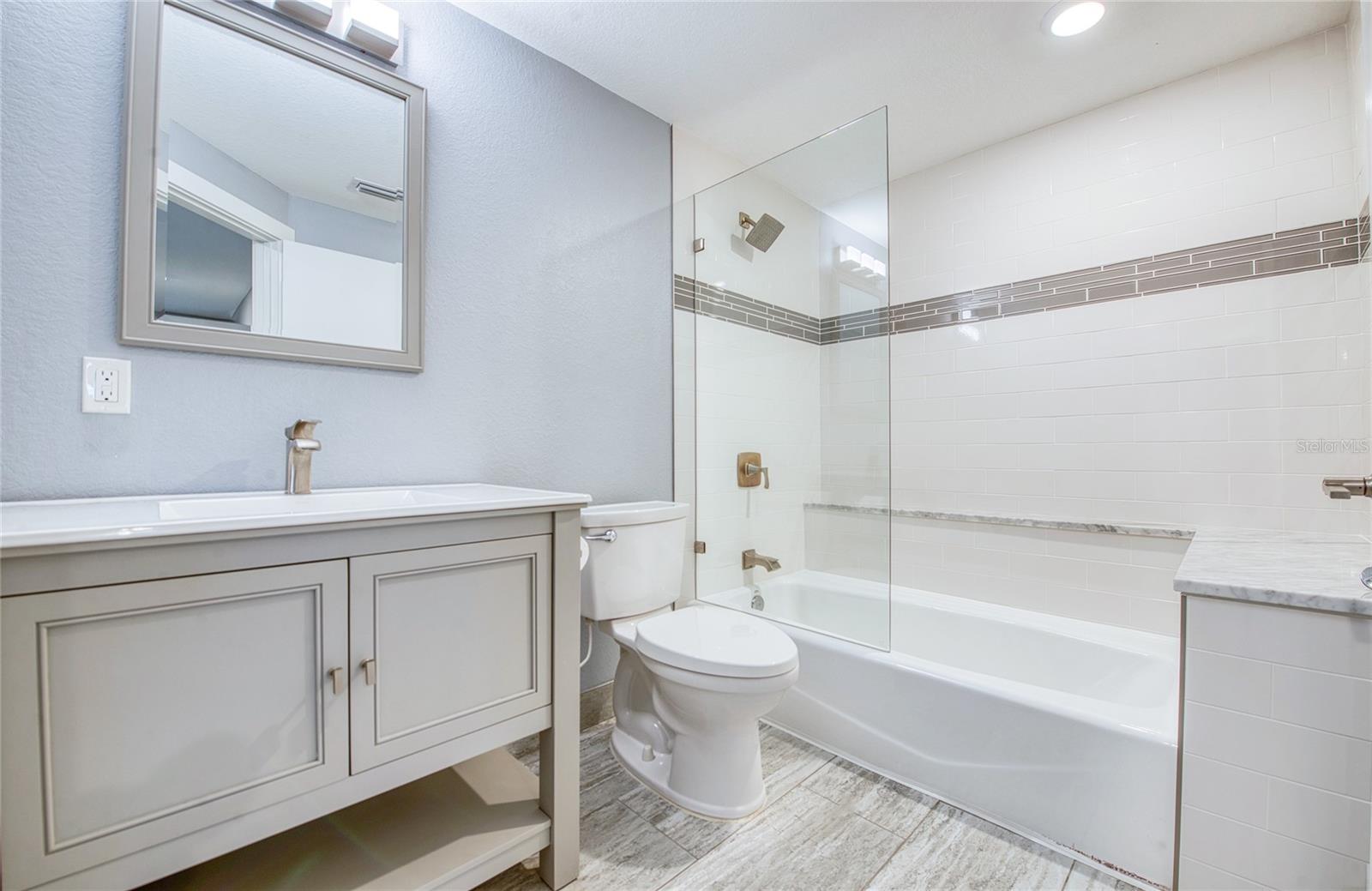 6408 7TH AVE N, ST PETERSBURG, FL — photo 38