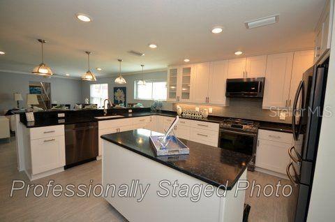 6408 7TH AVE N, ST PETERSBURG, FL — photo 58