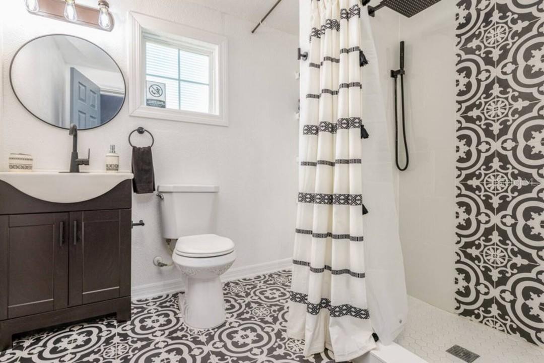 2301 CARLTON DR, ORLANDO, FL — photo 20