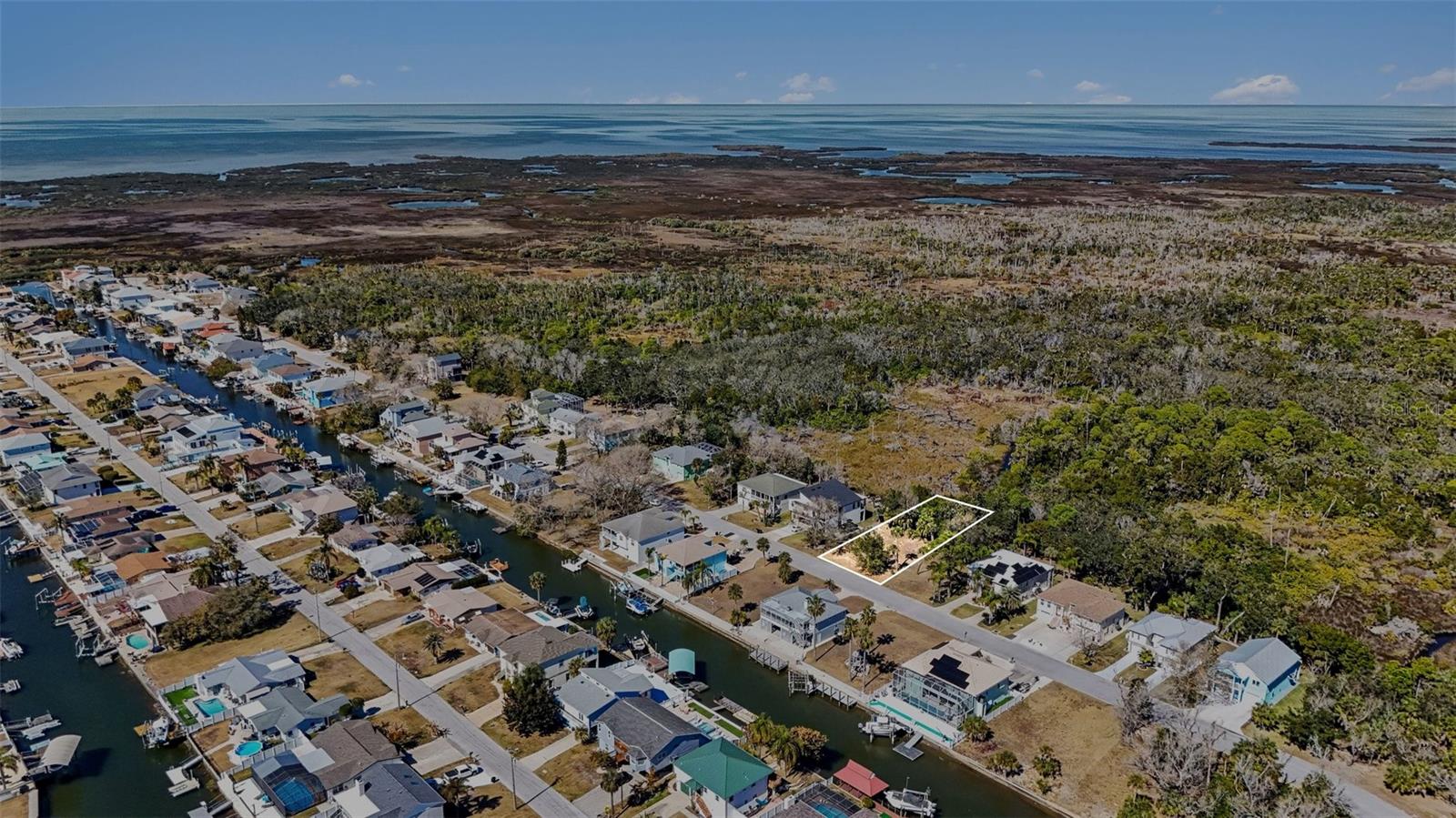 7657 GULF WAY, HUDSON, FL — photo 10