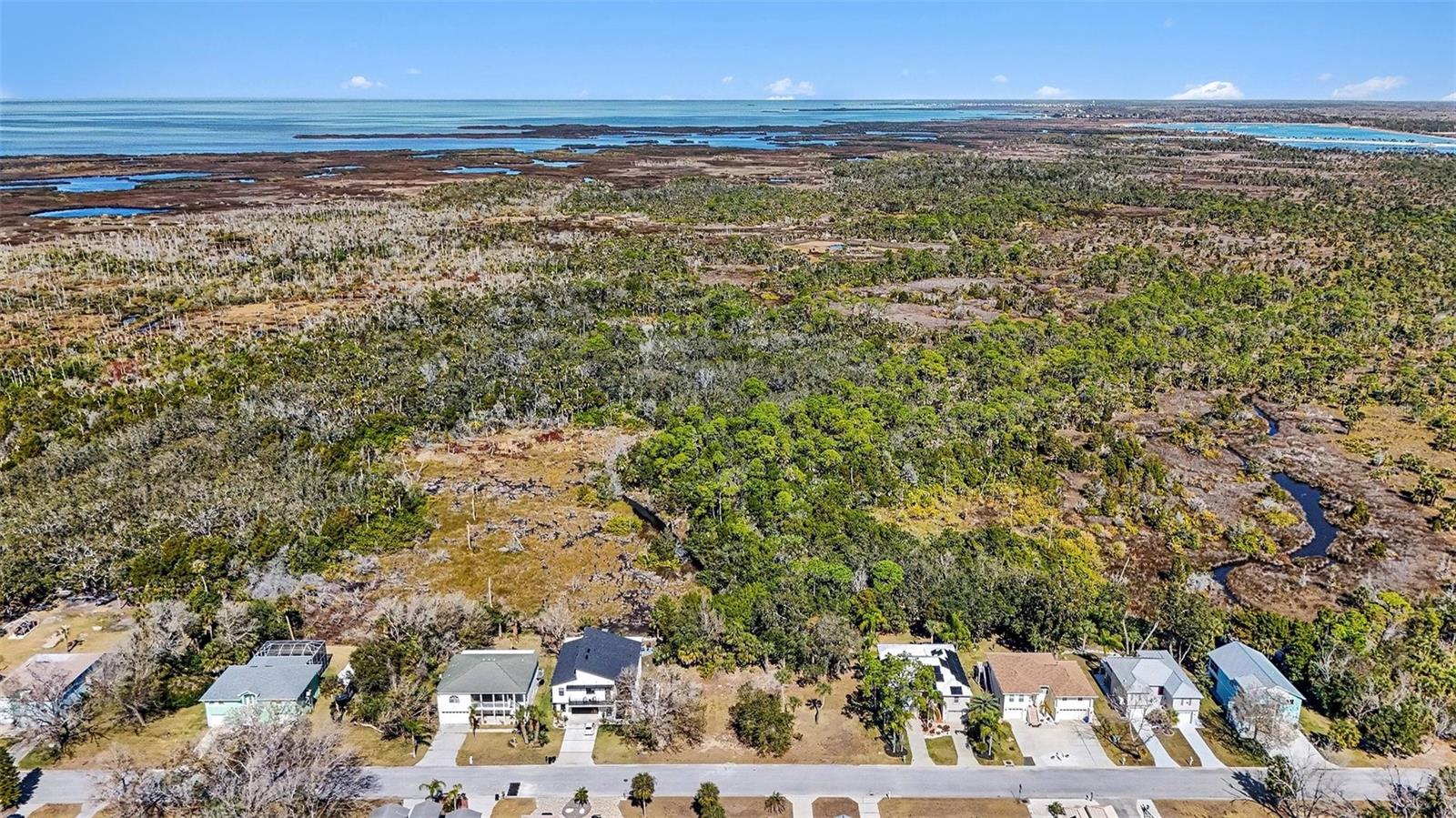 7657 GULF WAY, HUDSON, FL — photo 12