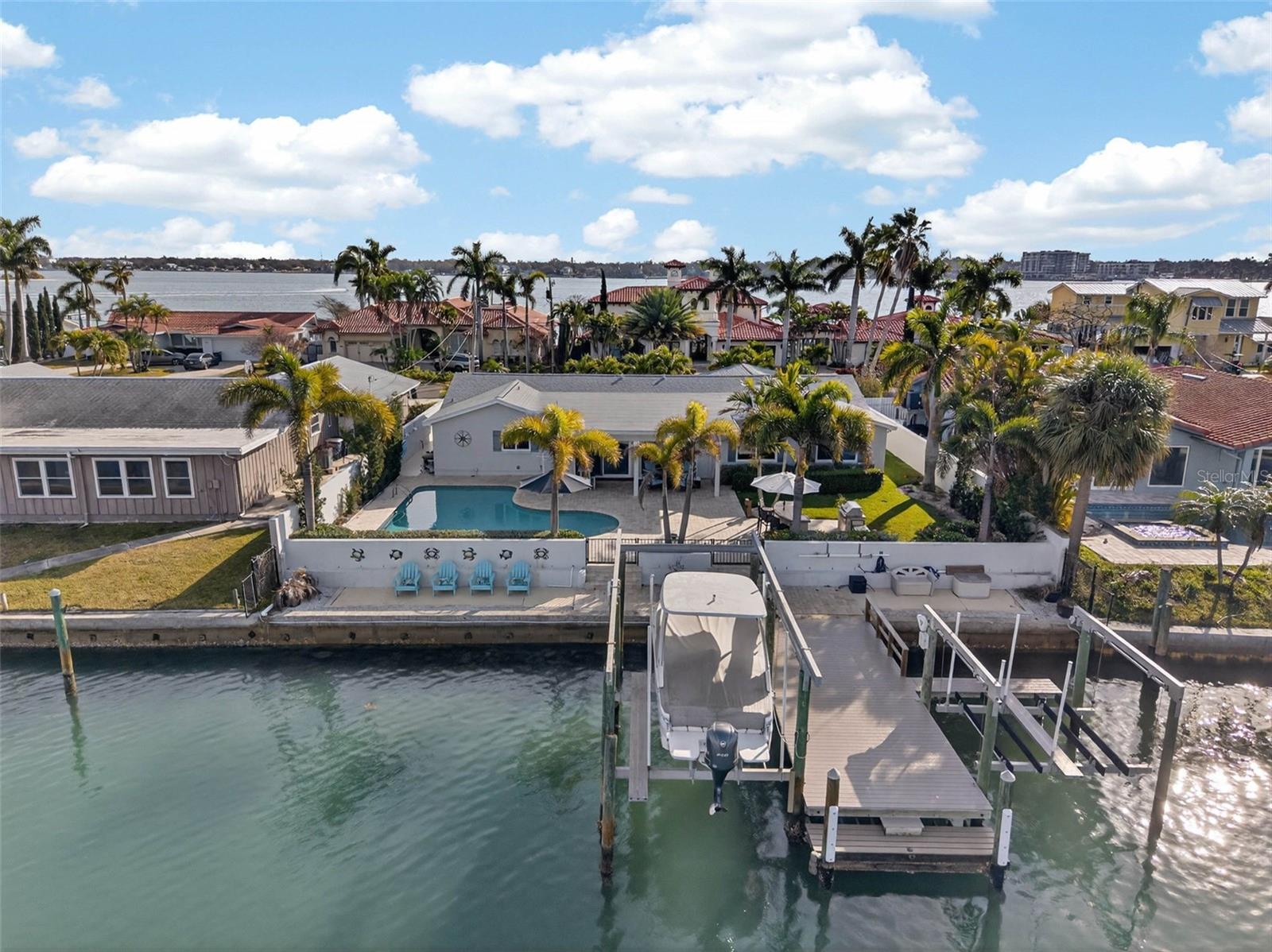 136 WINDWARD IS, CLEARWATER BEACH, FL — photo 5