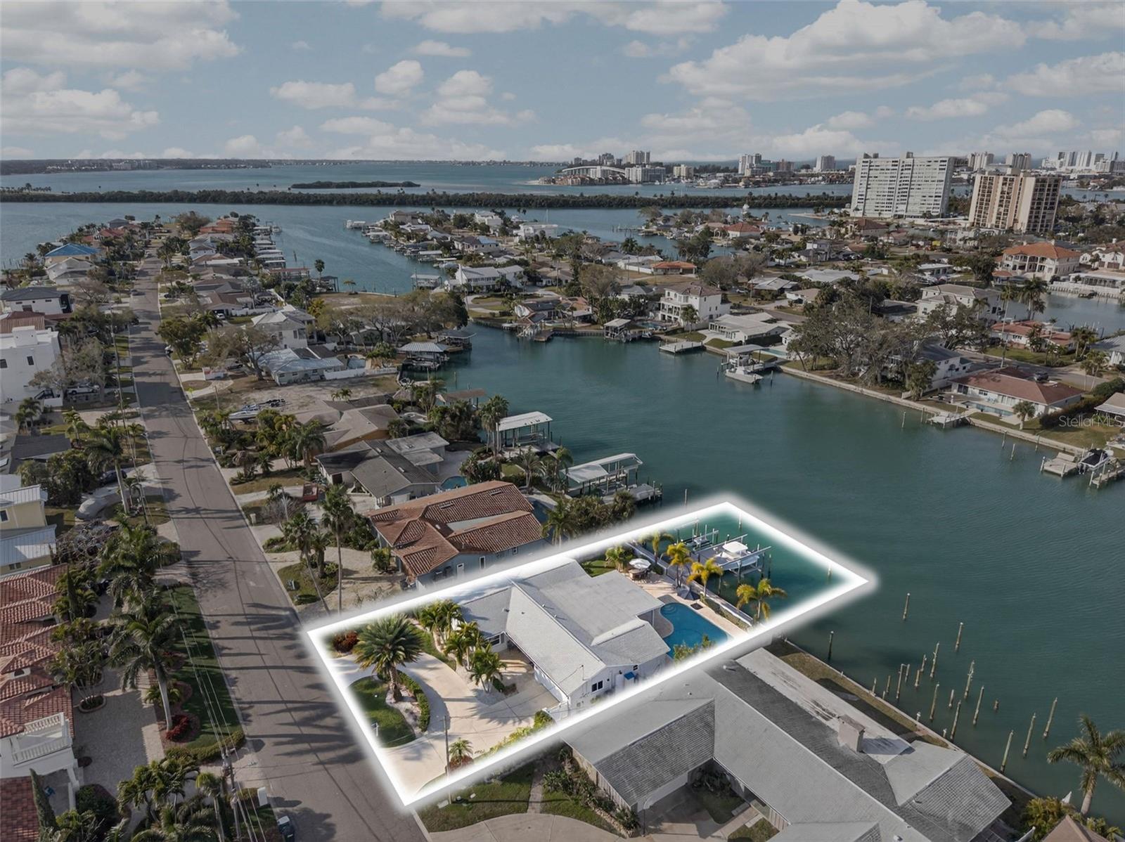 136 WINDWARD IS, CLEARWATER BEACH, FL — photo 9