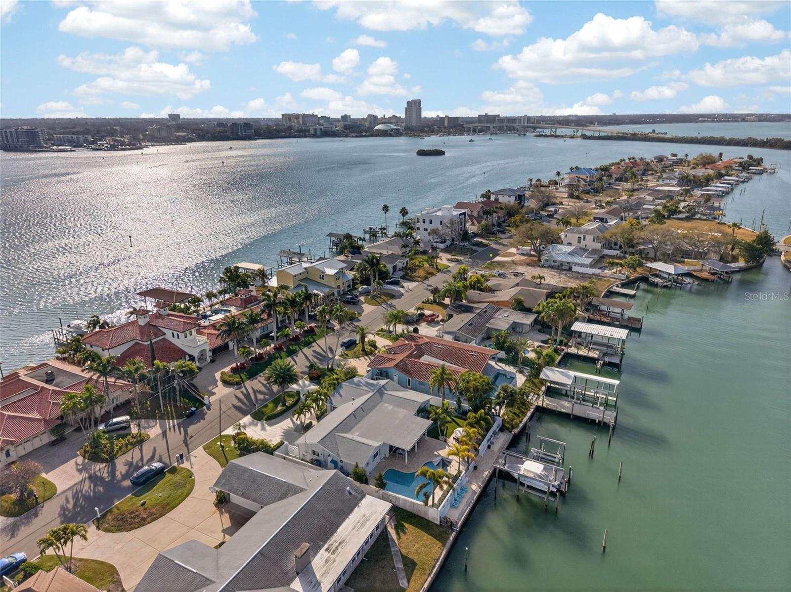 136 WINDWARD IS, CLEARWATER BEACH, FL — photo 11