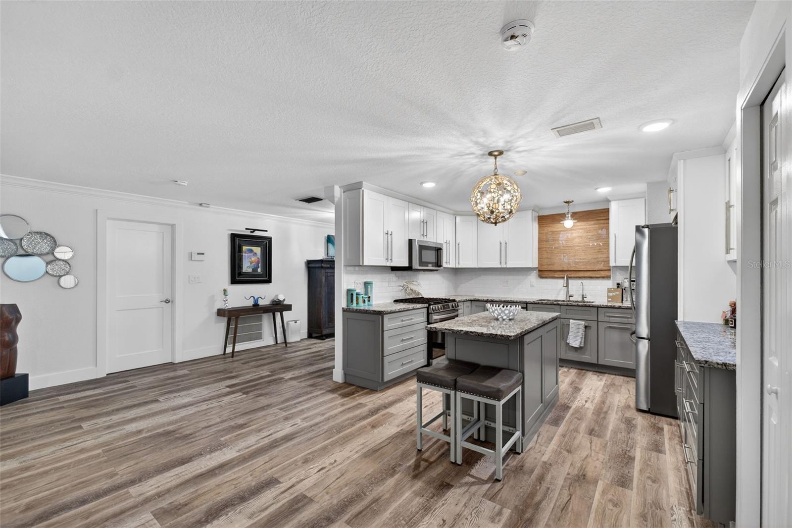 136 WINDWARD IS, CLEARWATER BEACH, FL — photo 17
