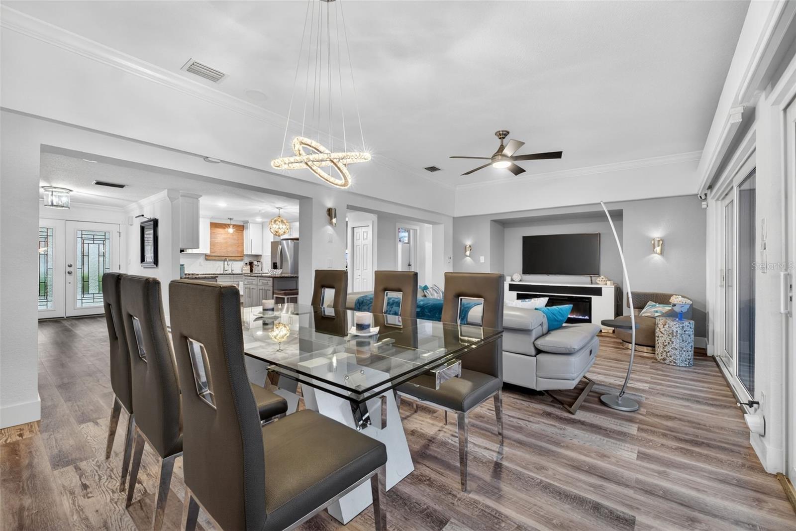 136 WINDWARD IS, CLEARWATER BEACH, FL — photo 24