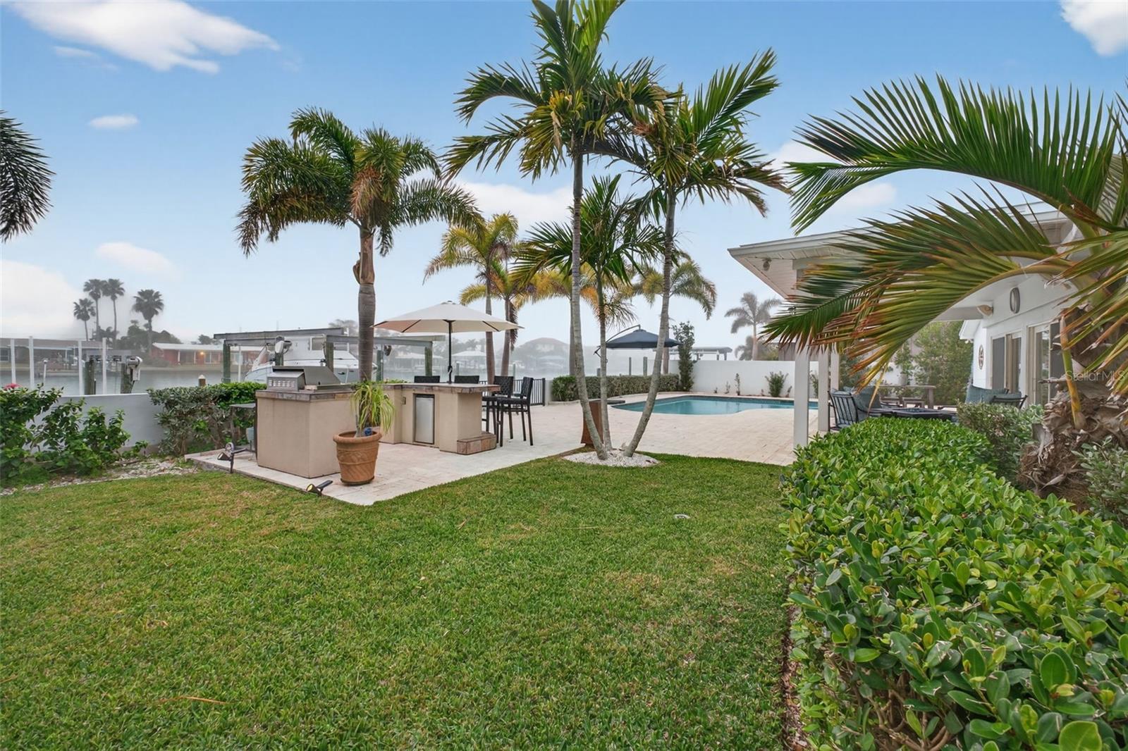 136 WINDWARD IS, CLEARWATER BEACH, FL — photo 43