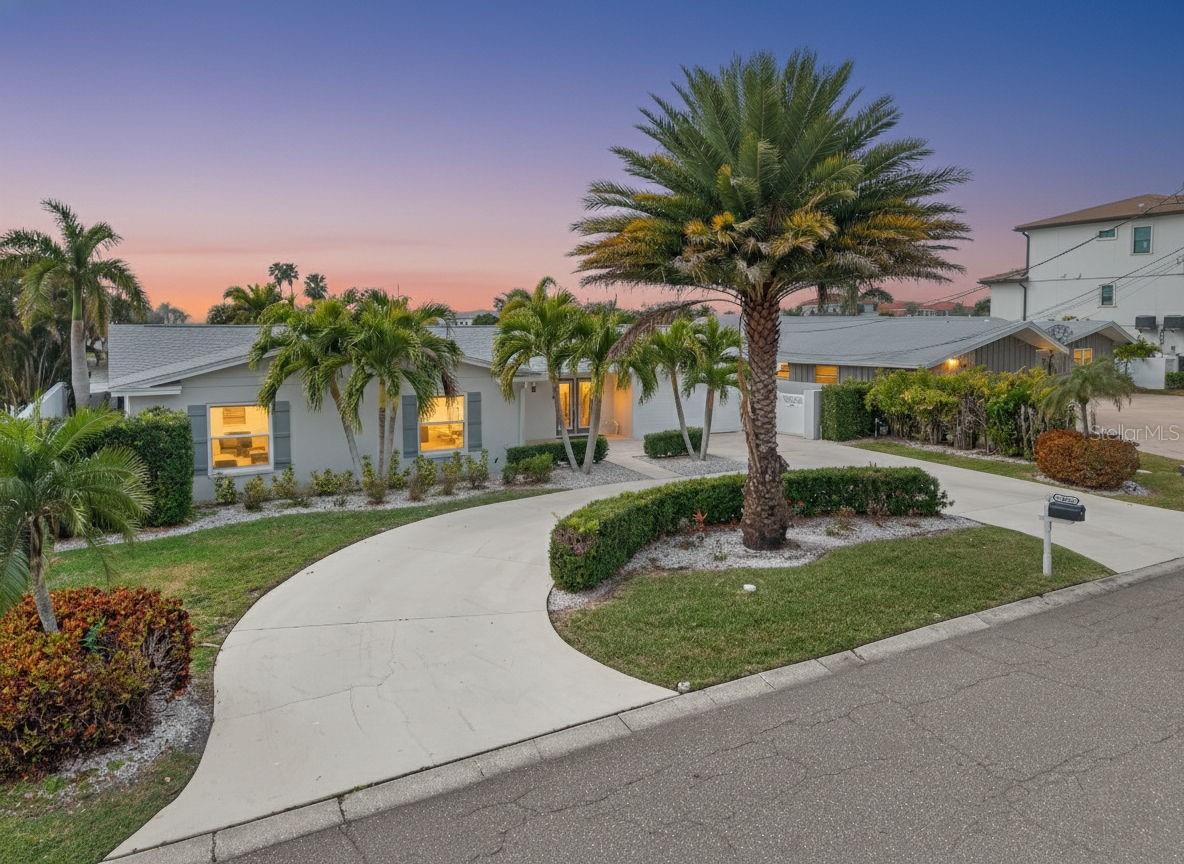 136 WINDWARD IS, CLEARWATER BEACH, FL — photo 44