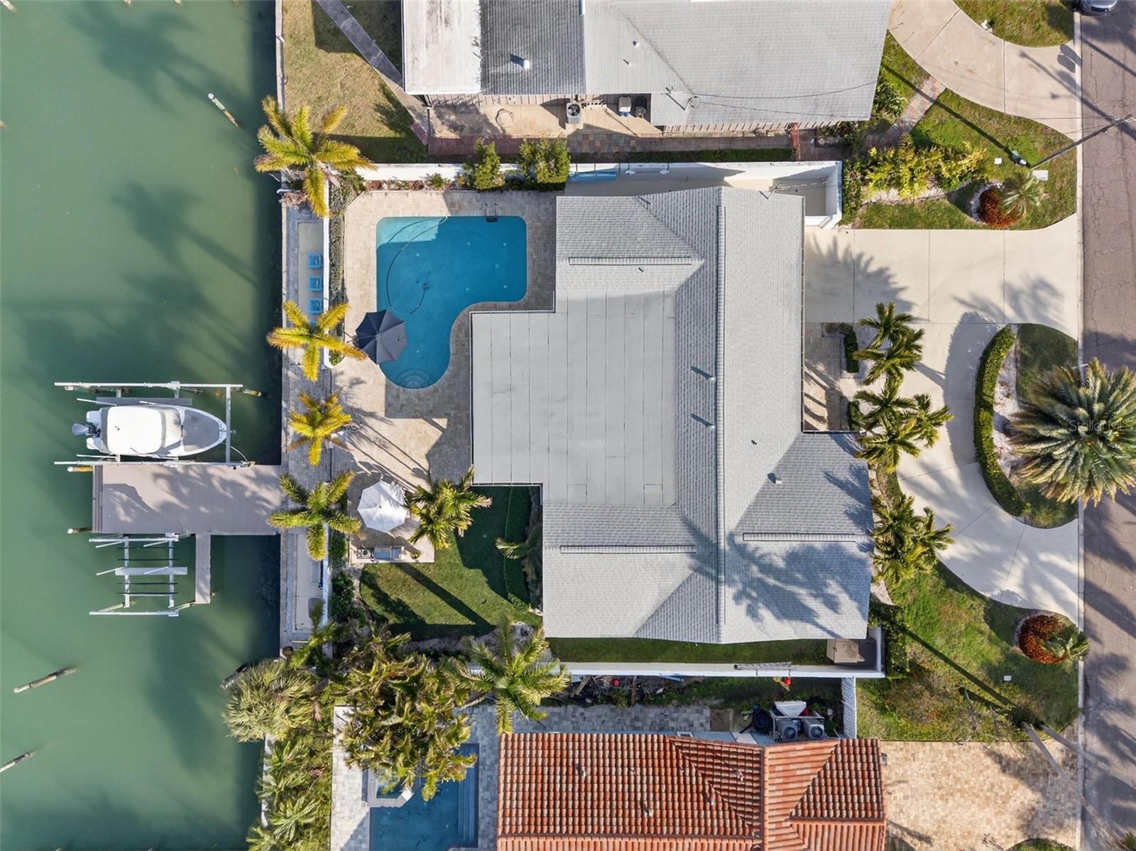 136 WINDWARD IS, CLEARWATER BEACH, FL — photo 46