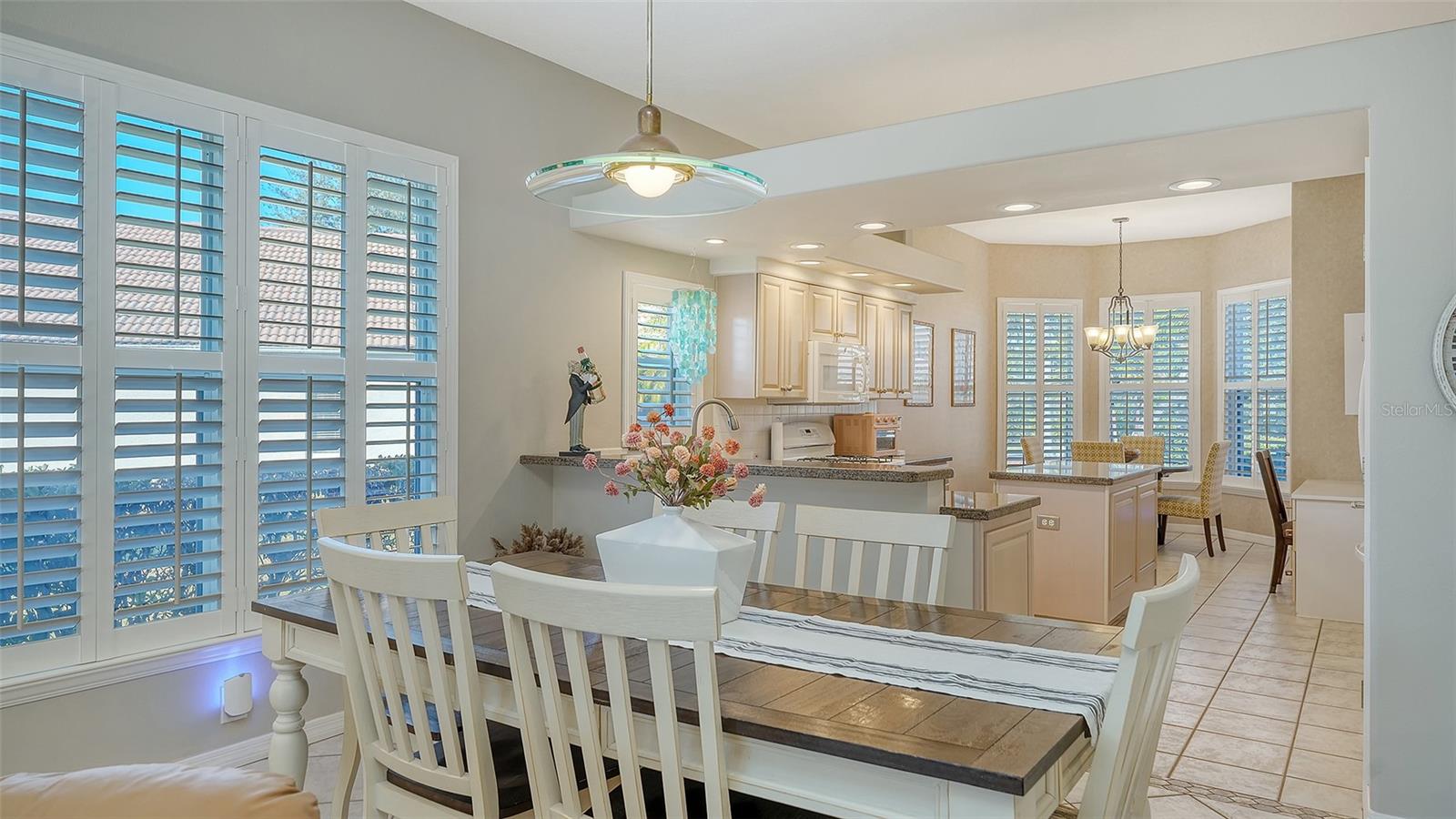 5811 WHITE OAK BAYOU CT, BRADENTON, FL — photo 10