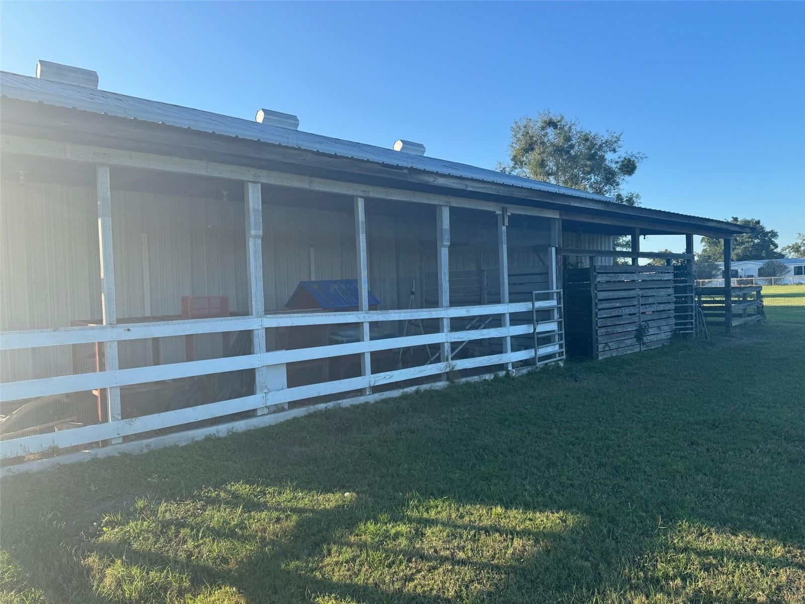 331 SE HIGHWAY 42, SUMMERFIELD, FL — photo 19