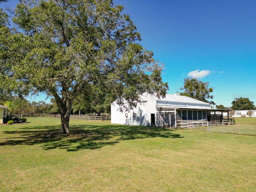 331 SE HIGHWAY 42, SUMMERFIELD, FL — photo 21