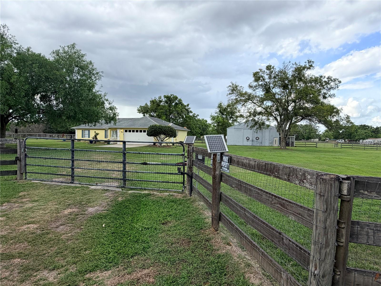 331 SE HIGHWAY 42, SUMMERFIELD, FL — photo 53