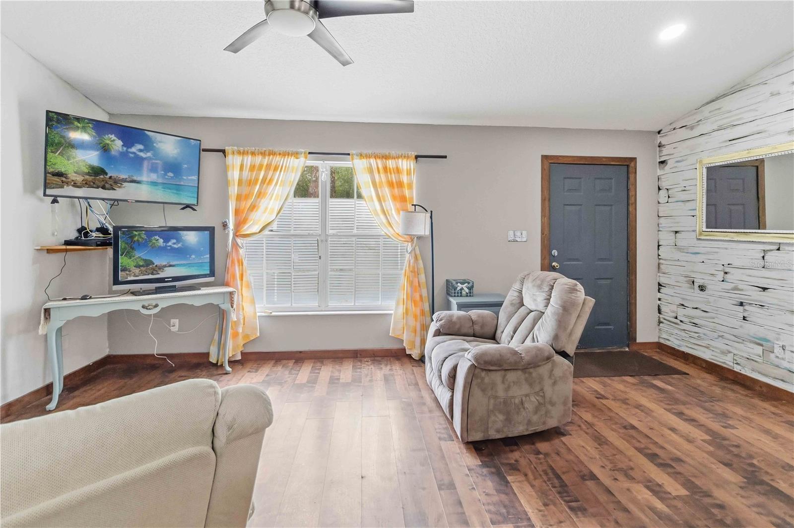 26141 GRASSEY SPRAIN AVE, SORRENTO, FL — photo 8