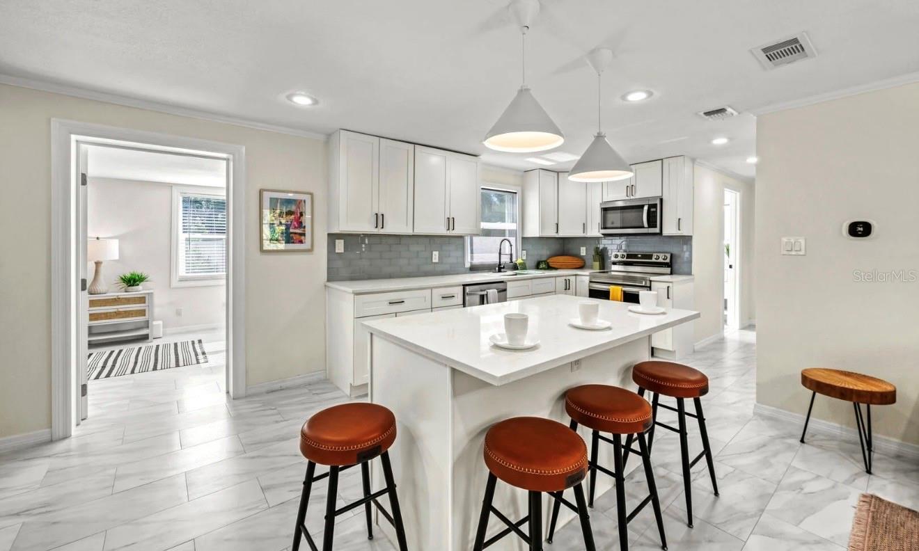 578 COMPANION WAY, LONGBOAT KEY, FL — photo 11