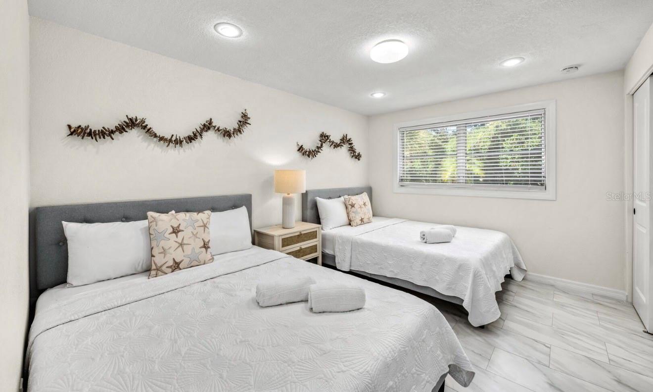 578 COMPANION WAY, LONGBOAT KEY, FL — photo 47