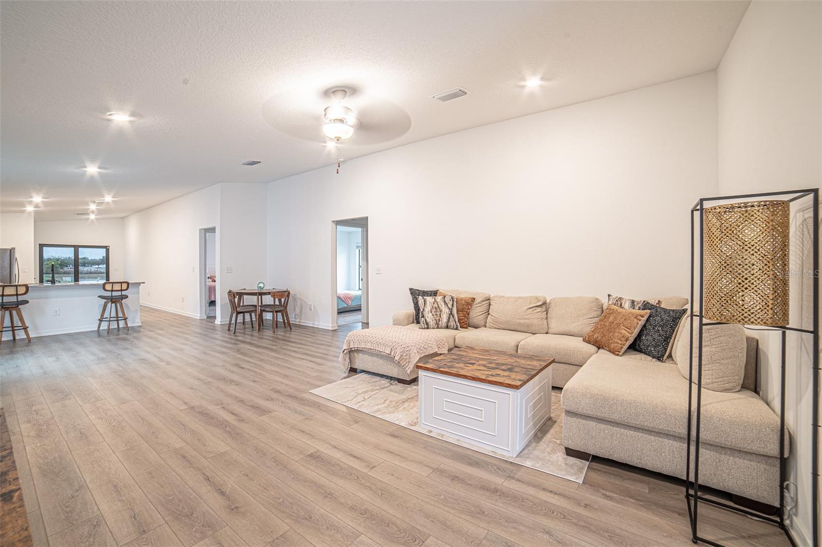 1375 AHOY AVE, TAMPA, FL — photo 4
