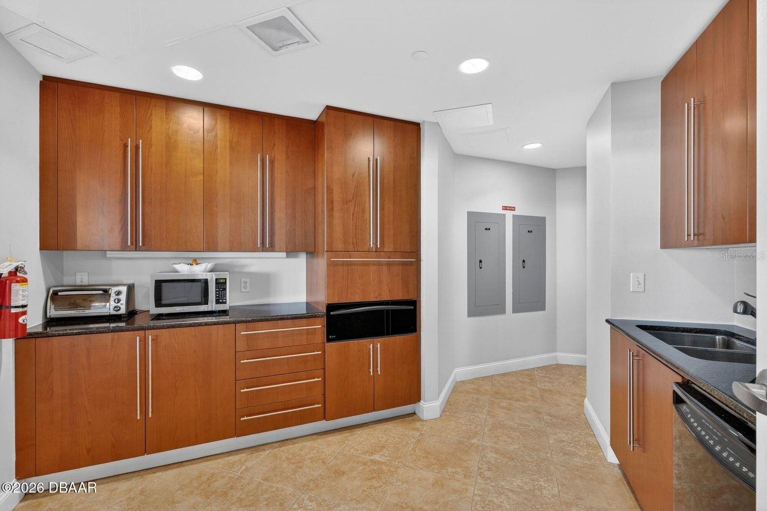 3703 S ATLANTIC AVE #504, DAYTONA BEACH SHORES, FL — photo 68