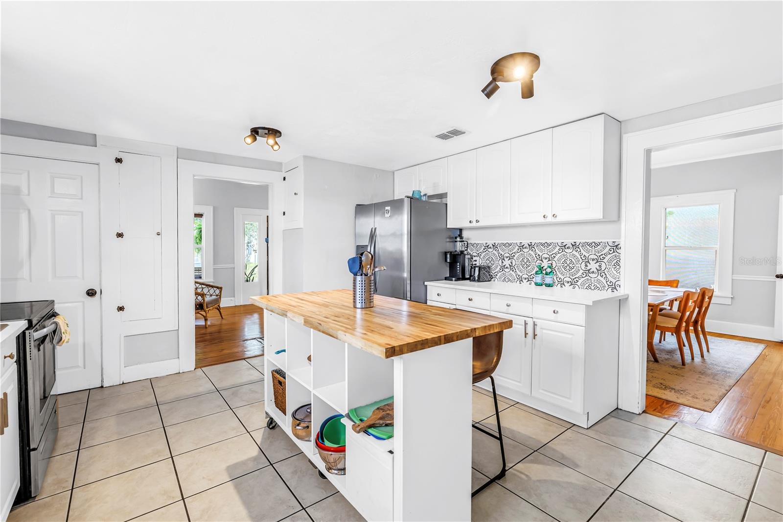 1726 2ND AVE N, ST PETERSBURG, FL — photo 13