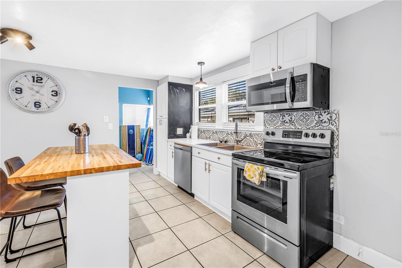 1726 2ND AVE N, ST PETERSBURG, FL — photo 14