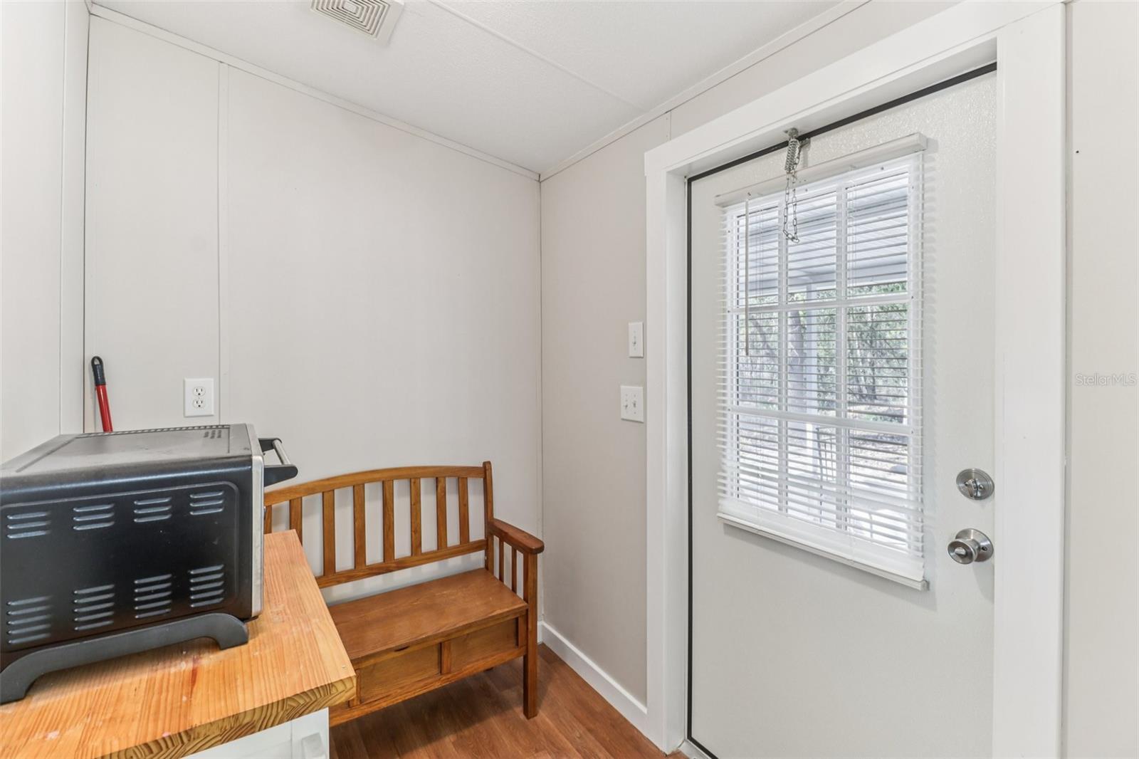 16180 NE 2ND LOOP, SILVER SPRINGS, FL — photo 10