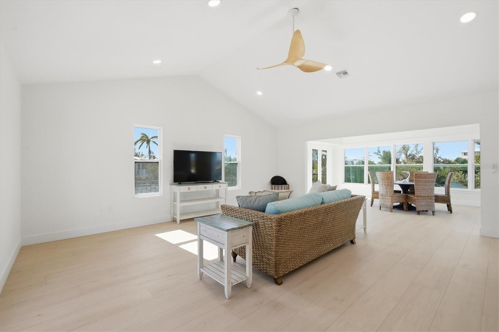 281 BOCILLA DR, PLACIDA, FL — photo 12
