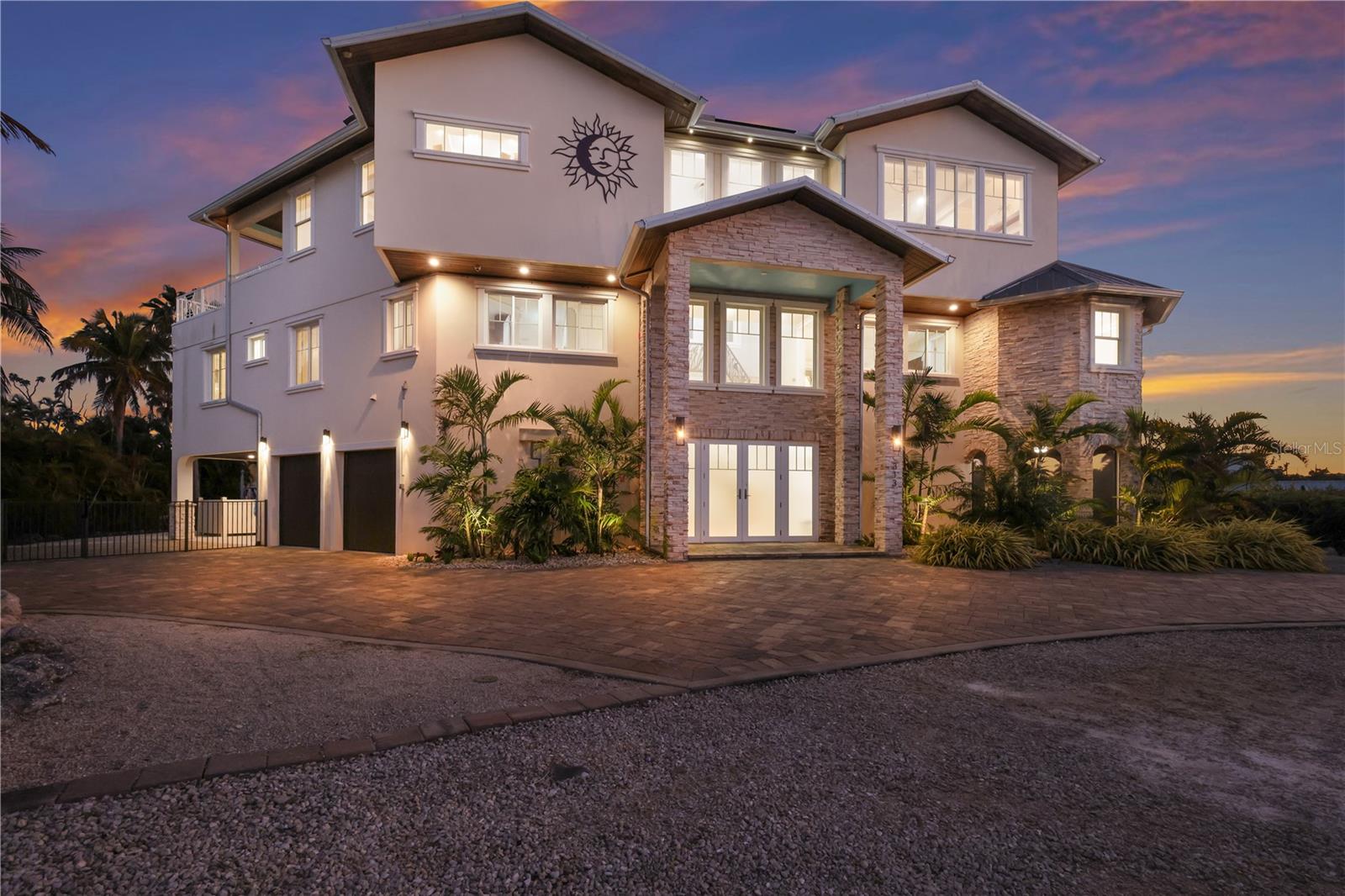 313 HAMMOCK CIR, ANNA MARIA, FL — photo 3