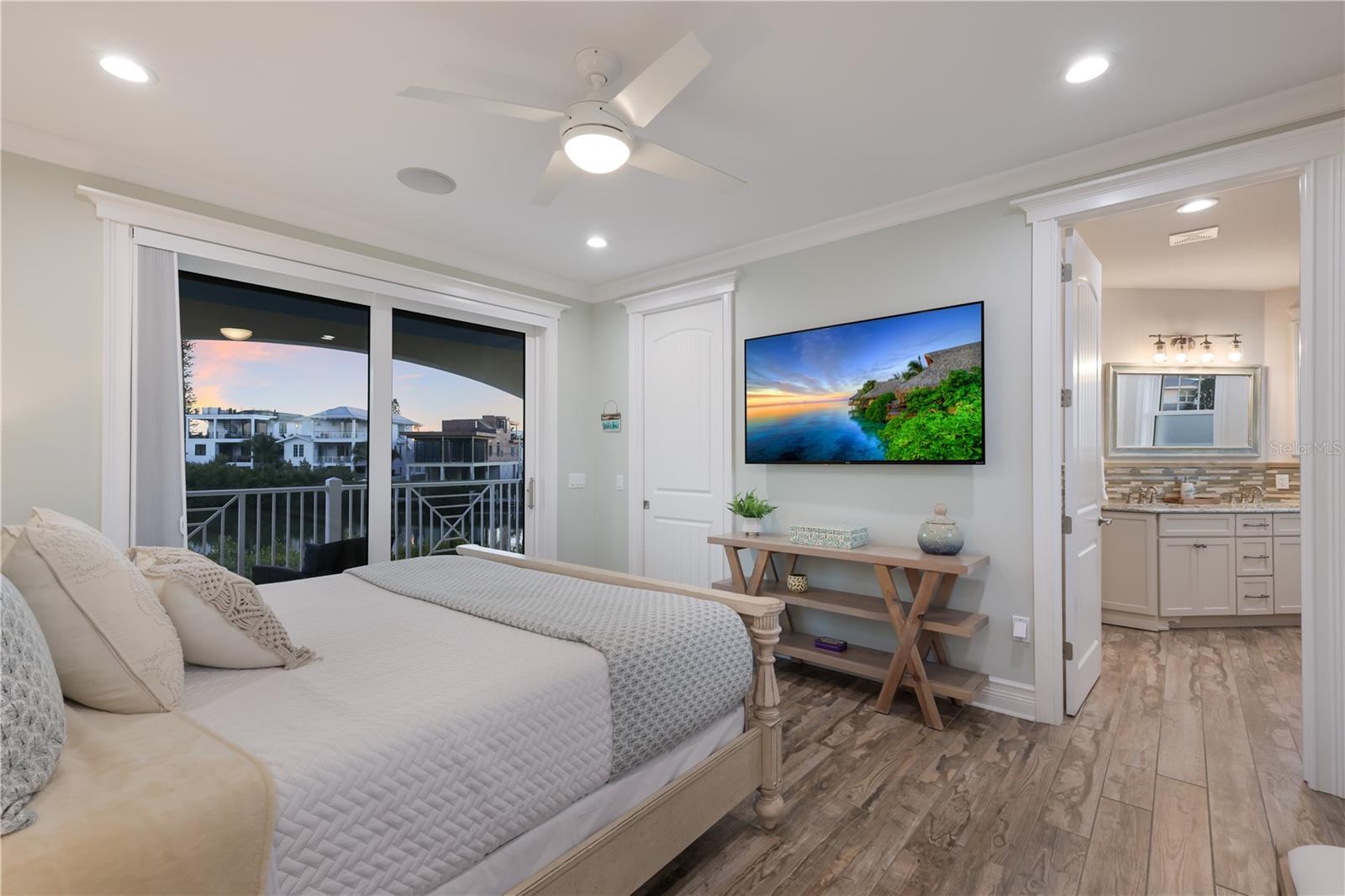 313 HAMMOCK CIR, ANNA MARIA, FL — photo 13