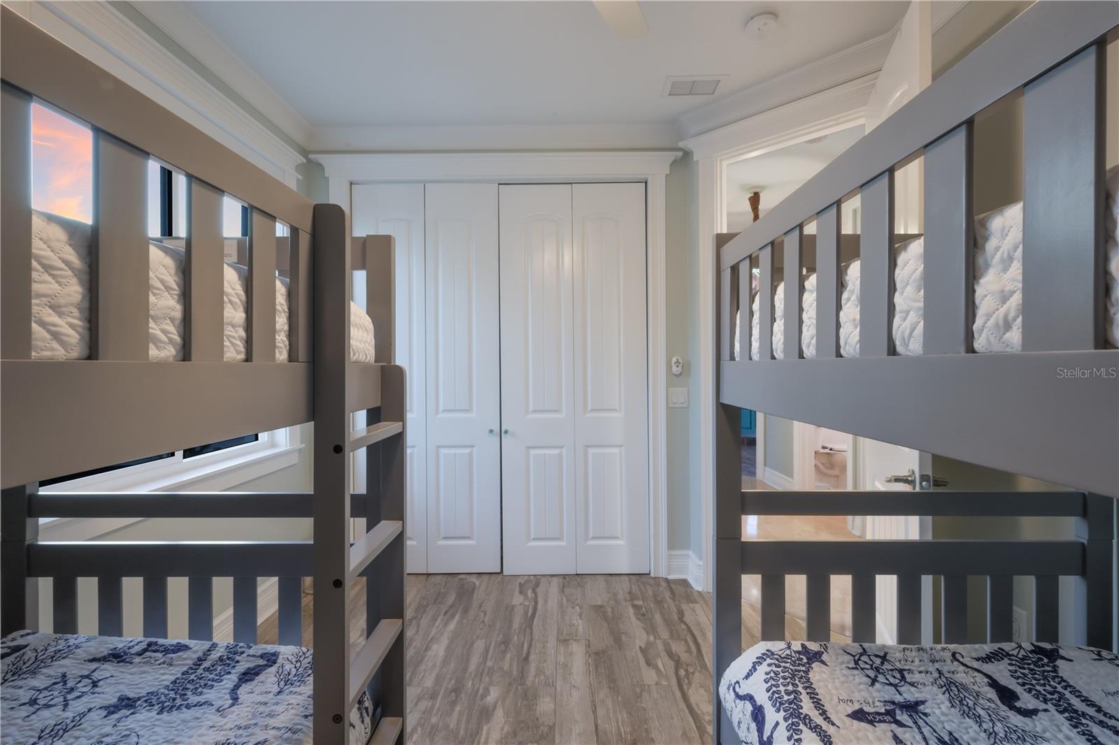 313 HAMMOCK CIR, ANNA MARIA, FL — photo 24