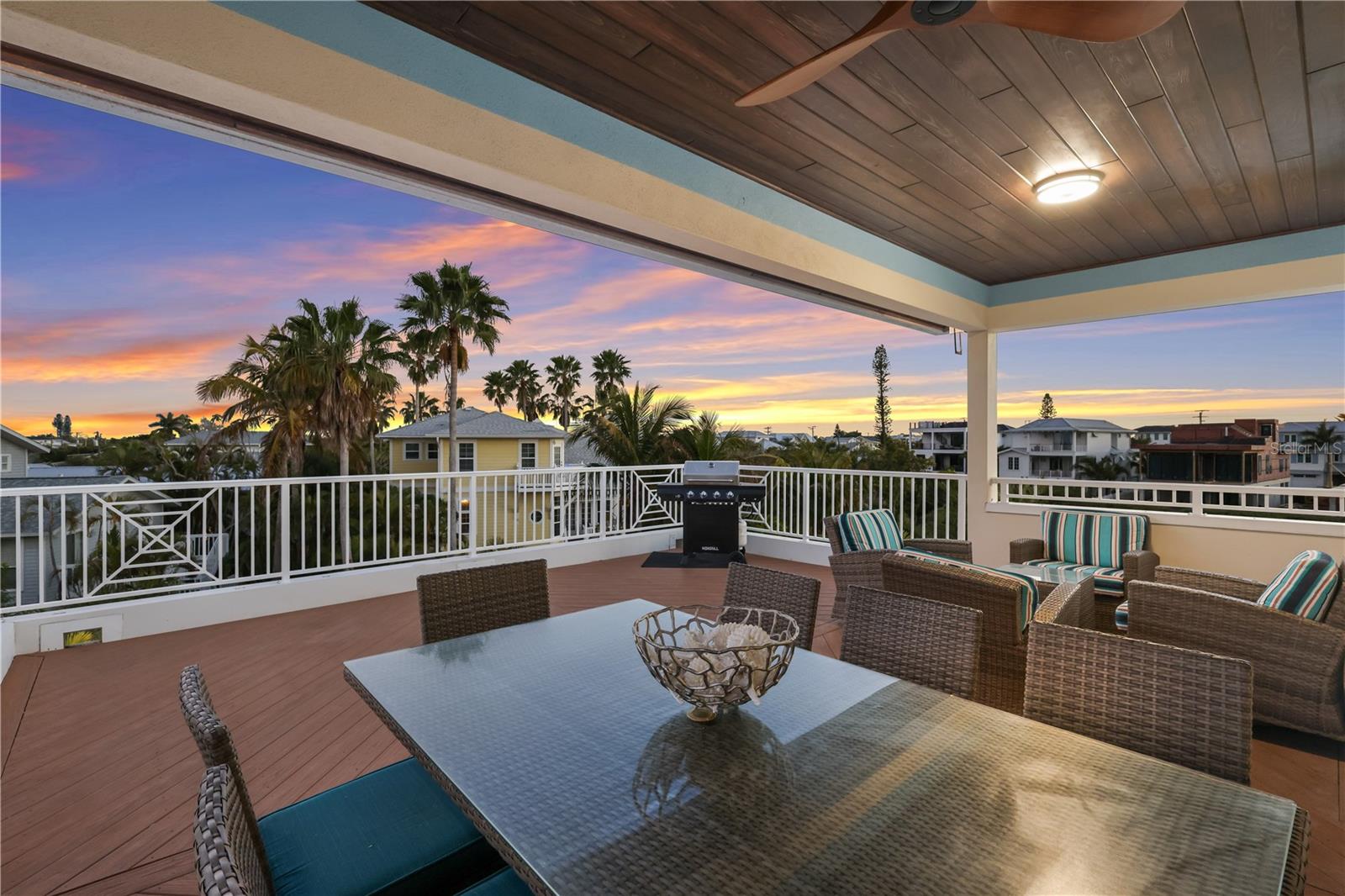 313 HAMMOCK CIR, ANNA MARIA, FL — photo 49
