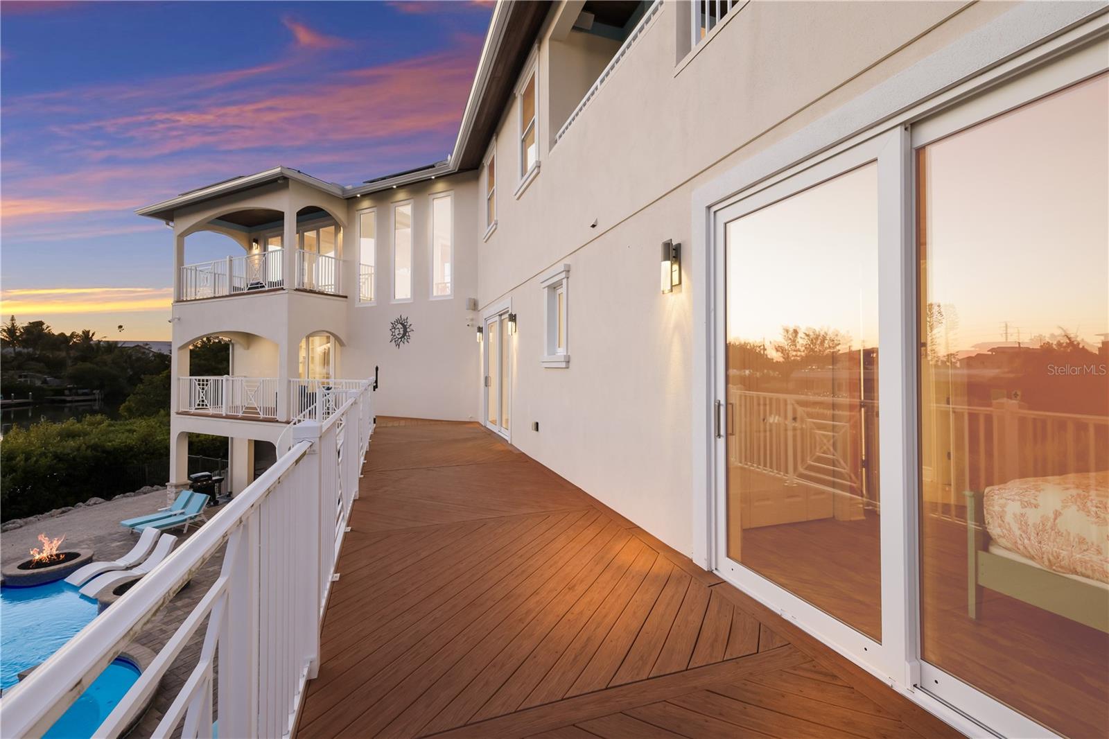 313 HAMMOCK CIR, ANNA MARIA, FL — photo 57