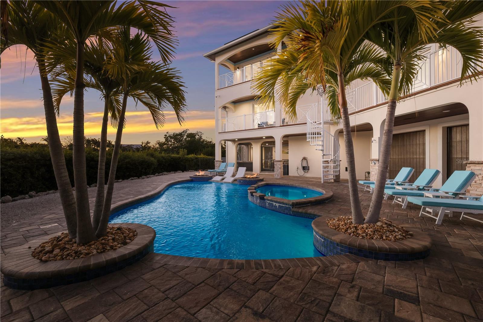 313 HAMMOCK CIR, ANNA MARIA, FL — photo 62