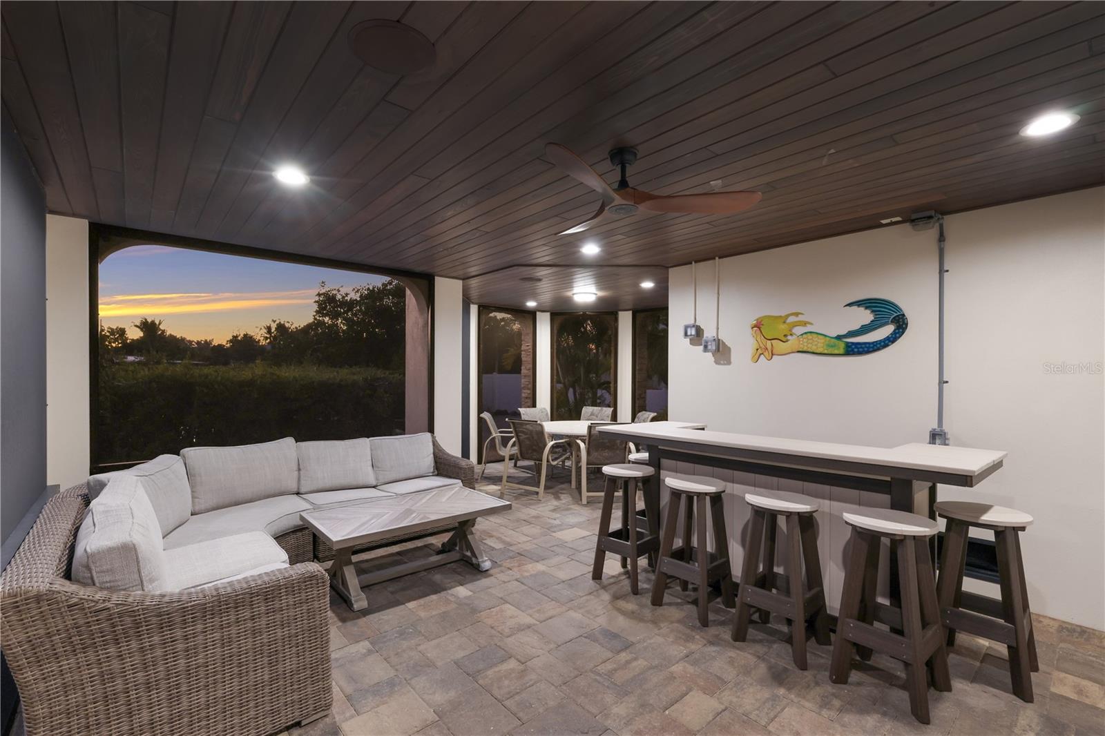 313 HAMMOCK CIR, ANNA MARIA, FL — photo 68