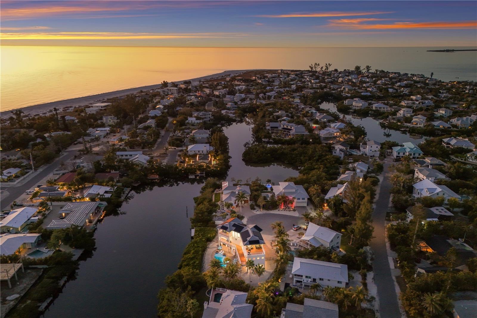 313 HAMMOCK CIR, ANNA MARIA, FL — photo 75